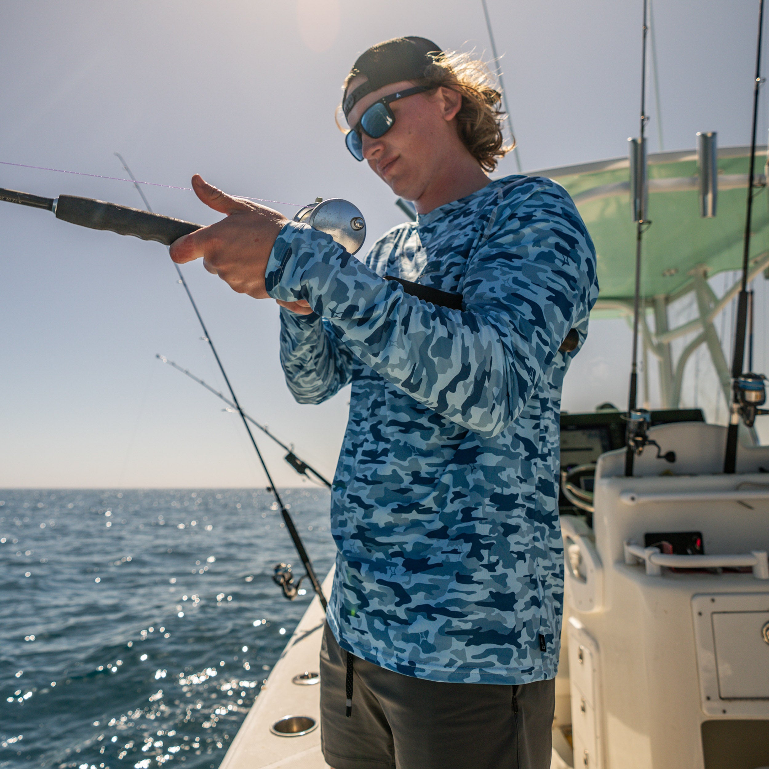 Performance Fishing Hoodie - Tidal Series